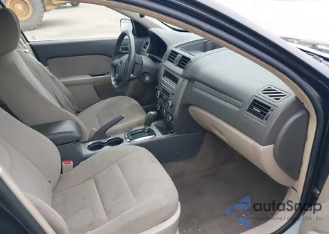 2010 Ford Fusion Hybrid z USA, uszkodzony, nr VIN 3FADP0L37AR248594